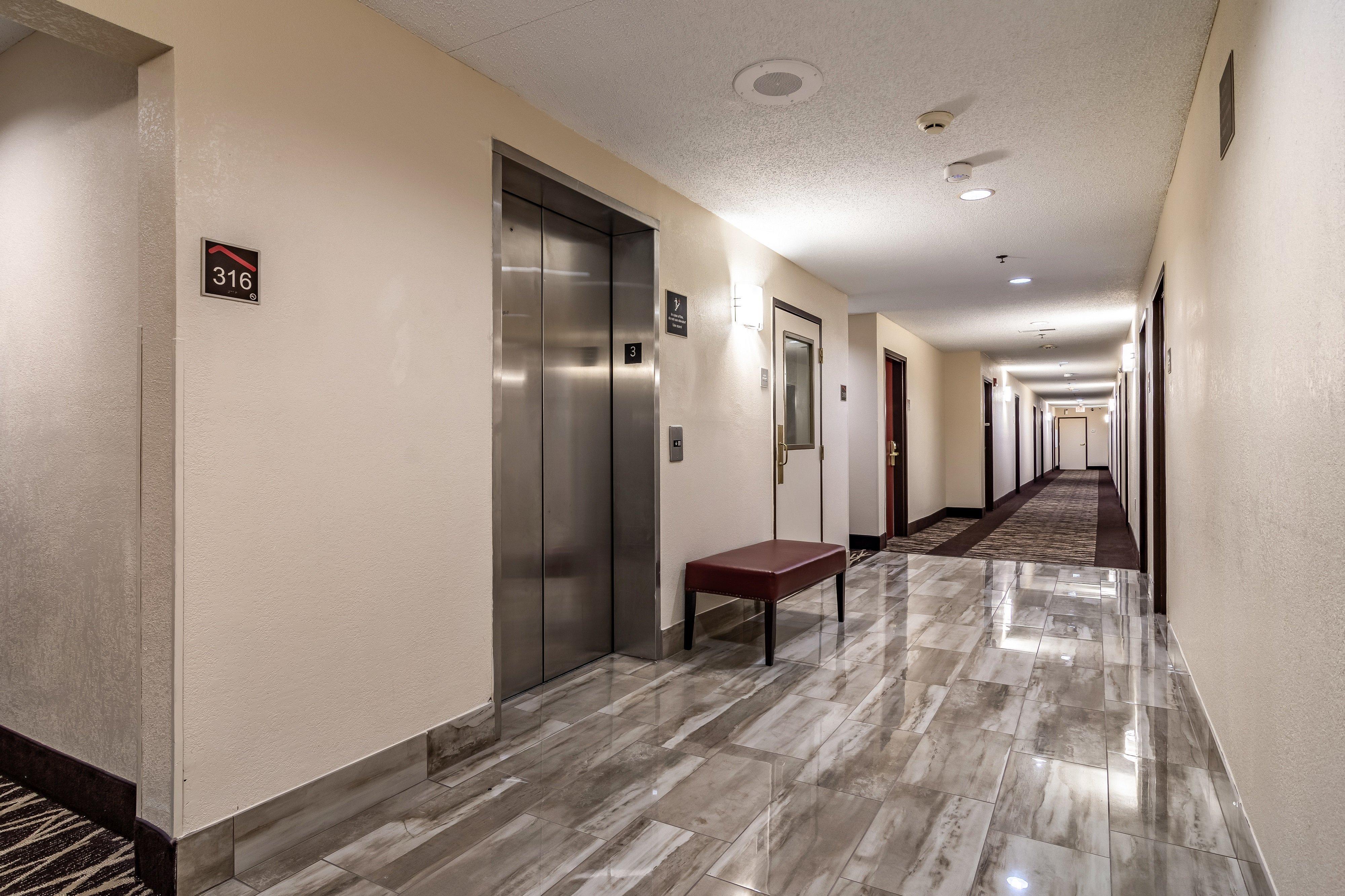 Red Roof Plus+ & Suites Atlanta Airport South Zewnętrze zdjęcie