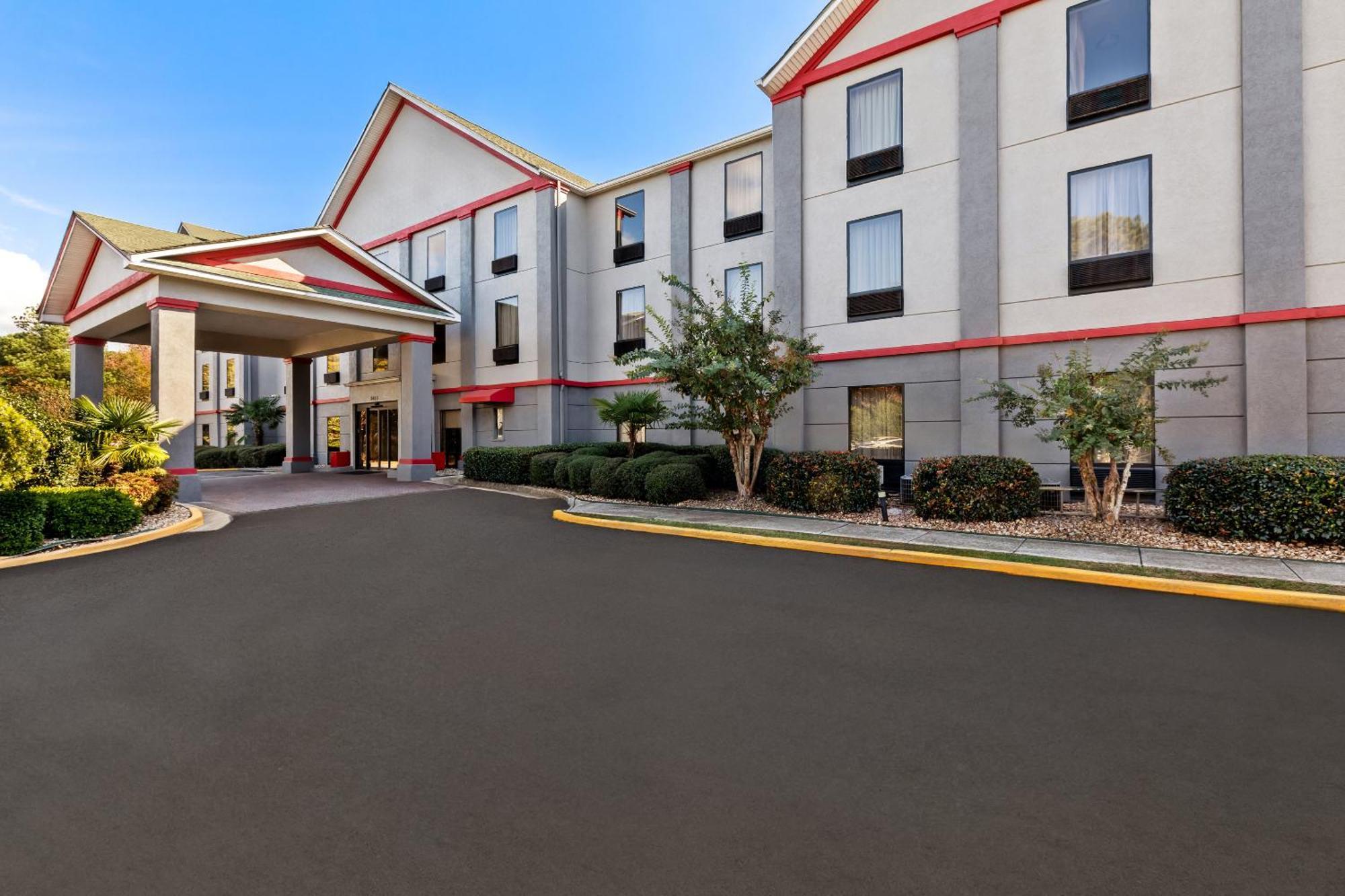 Red Roof Plus+ & Suites Atlanta Airport South College Park Zewnętrze zdjęcie